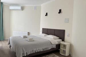 Отель АВІА. Апартаменты 4-местный Люкс 3