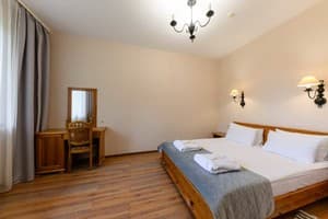 Отель Богольвар. Люкс двухместный двухкомнатный 5