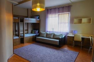 Хостел City Hostel Panorama . Место в общем 4-местном номере  с санузлом 1