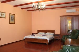 Мини-отель Мала Прага. Апартаменты 4-местный  1