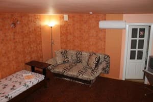 Мини-отель Мала Прага. Стандарт 4-местный  2