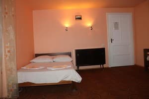 Мини-отель Мала Прага. Стандарт 4-местный  4