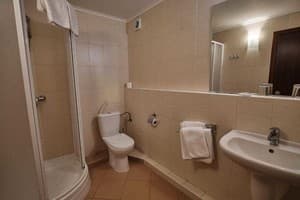 Отель Ужгород. Бизнес трехместный  5